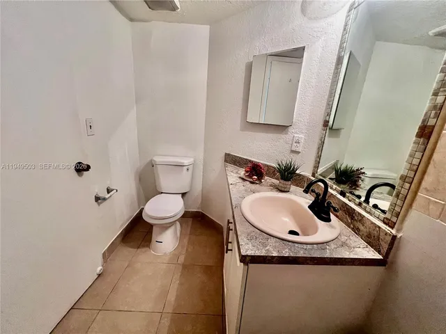 $1,950 | 9156 Northwest 40th Street, Unit 1051, Coral Springs, FL 33065