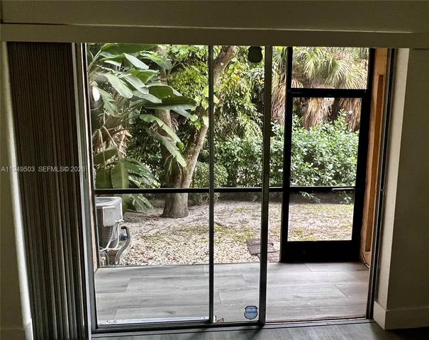 $1,950 | 9156 Northwest 40th Street, Unit 1051, Coral Springs, FL 33065