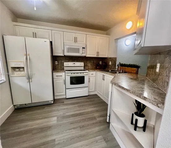 $1,950 | 9156 Northwest 40th Street, Unit 1051, Coral Springs, FL 33065