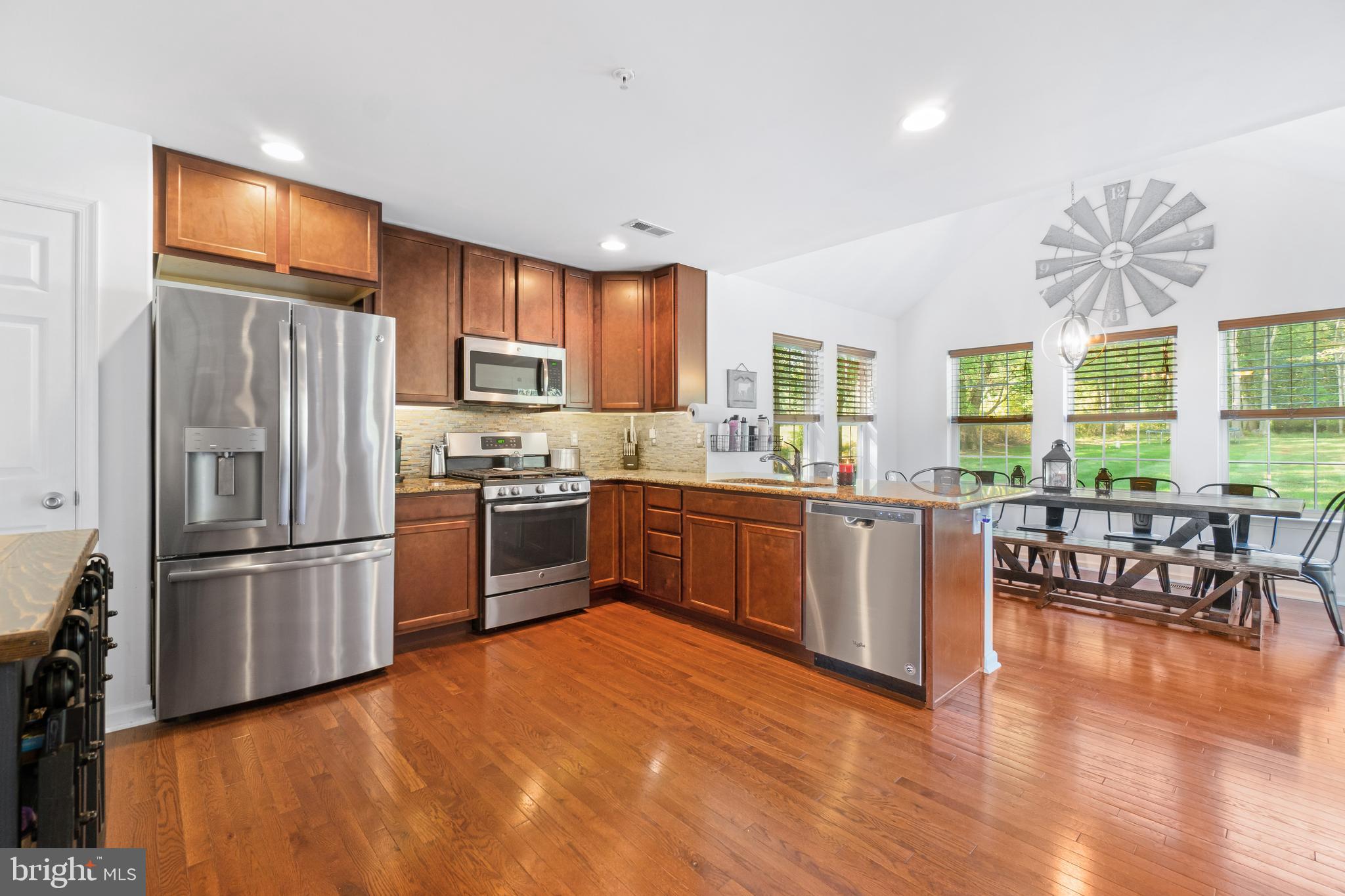 557 Union Church Road Elkton, MD 21921 - Photo 4 of 32 Stainless Steel Appliance with 42" Wall Cabinets