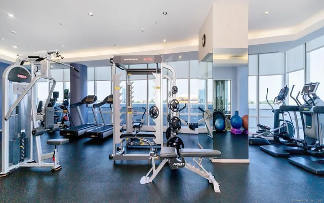 $835,000 | 1 Broad Street, Unit PH26E, Stamford, CT 06901