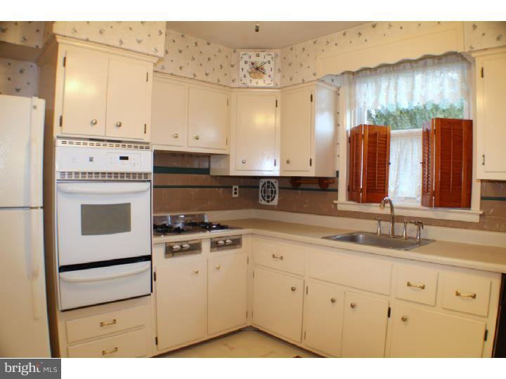 3105 Welsh Road Philadelphia, PA 19136 - Photo 15 of 25 Kitchen