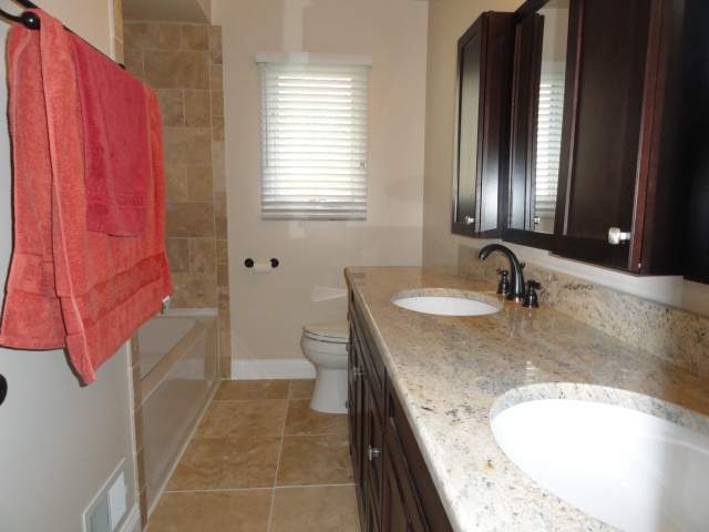 50230 Riverside Drive Macomb, MI 48044 - Photo 15 of 18 31076293-14.JPG