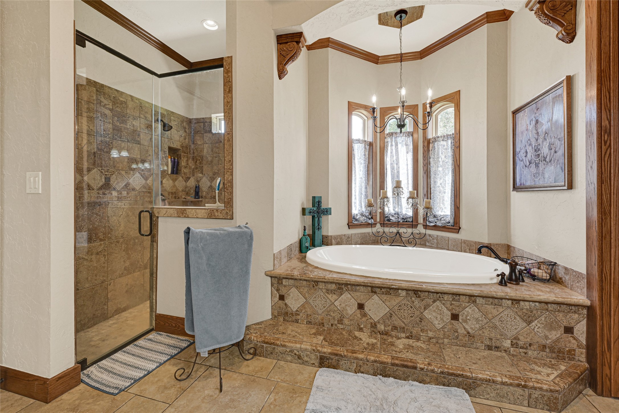 4800 Katy Hockley Road Katy, TX 77493 - Photo 6 of 24 a bathroom with a tub a sink and mirror
