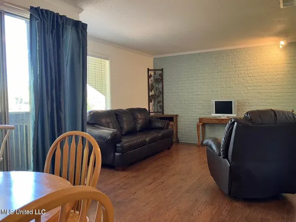 $125,900 | 117 Lanai Villa, Unit E, Diamondhead, MS 39525