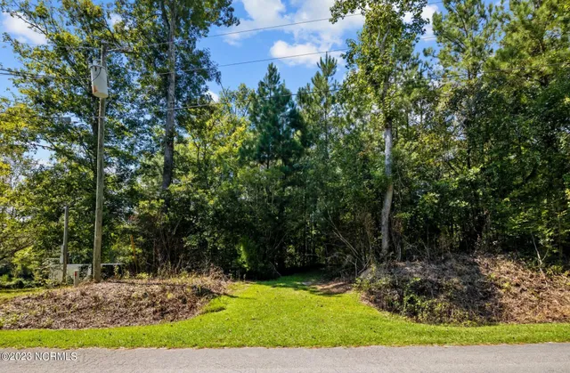 $105,000 | 194 Hughes Plantation Road, Pollocksville, NC 28573