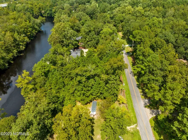 $105,000 | 194 Hughes Plantation Road, Pollocksville, NC 28573