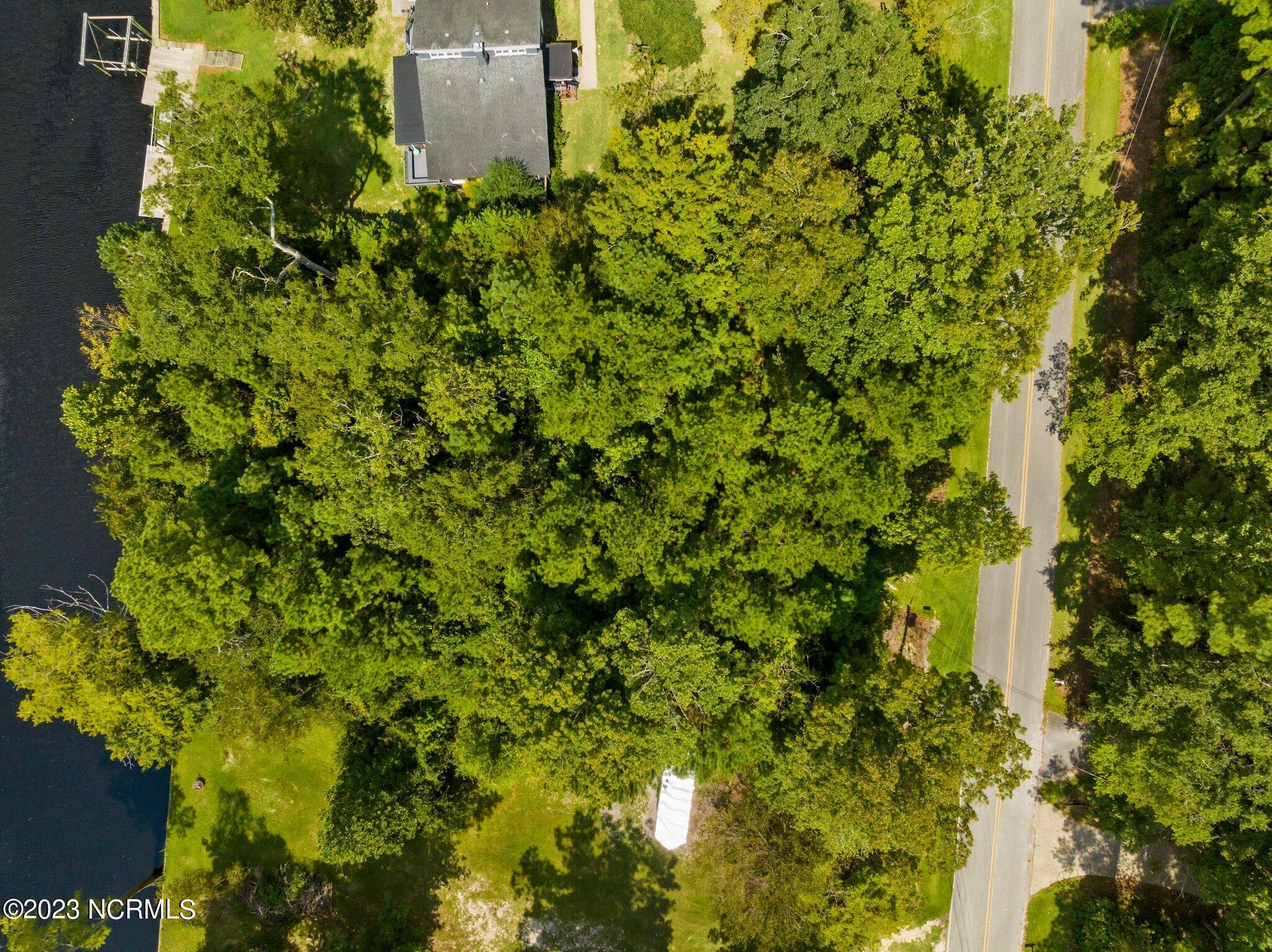 194 Hughes Plantation Road Pollocksville, NC 28573 - Photo 6 of 17 5