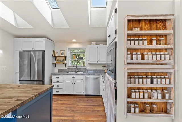 $1,099,900 | 2491 North Cranston Court, Post Falls, ID 83854