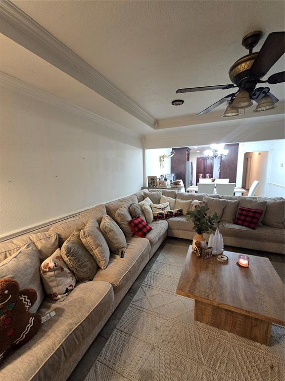 222 West Shady Grove Road, Unit 222 Irving, TX 75060 - Photo 6 of 37 a living room with furniture