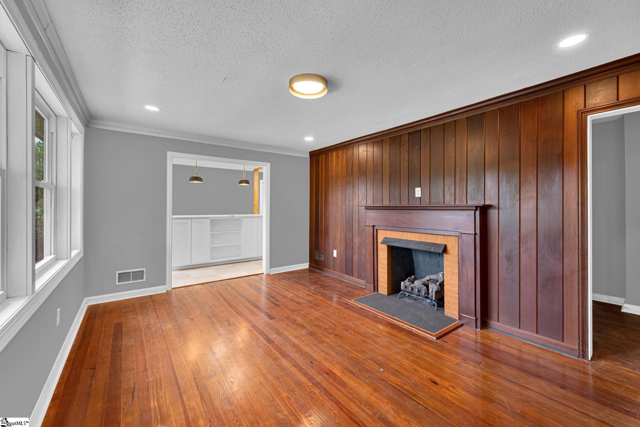 1010 Log Shoals Road Mauldin, SC 29662 - Photo 5 of 26