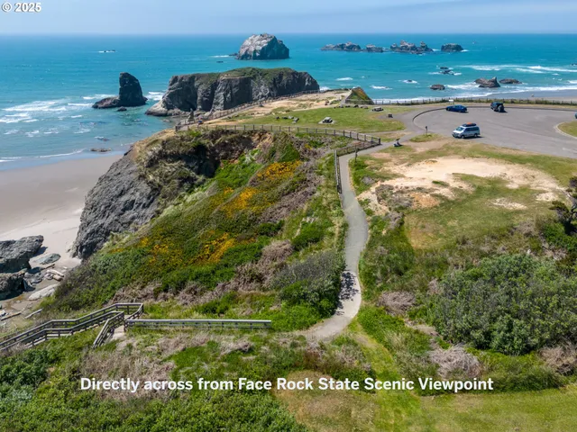 $939,000 | 2131 Beach Loop Road, Bandon, OR 97411