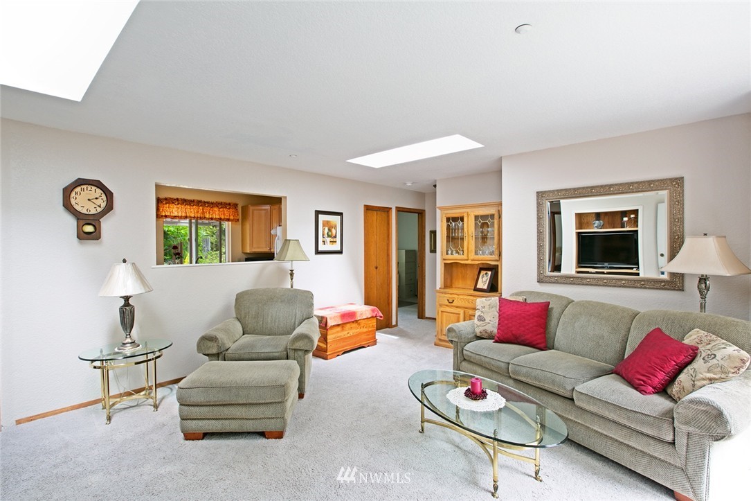 16520 Southeast 116th Place Renton, WA 98059 - Photo 2 of 18 Gallery Image 2