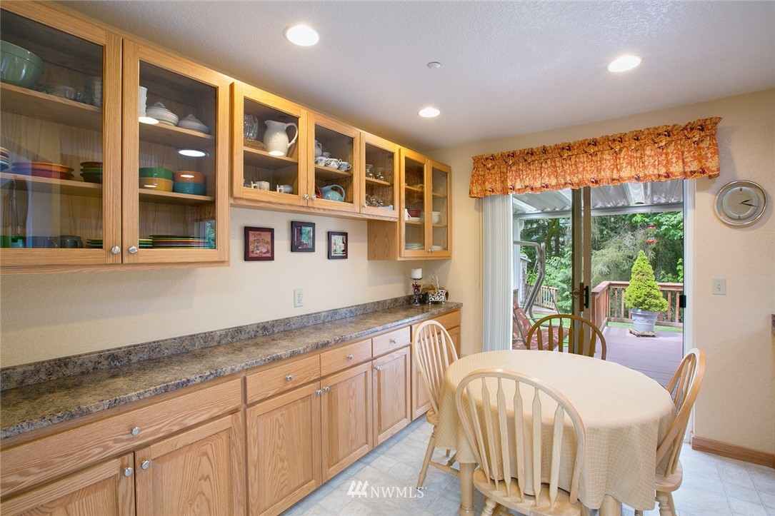 16520 Southeast 116th Place Renton, WA 98059 - Photo 4 of 18 Gallery Image 4