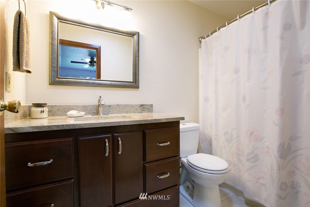 16520 Southeast 116th Place Renton, WA 98059 - Photo 6 of 18 Gallery Image 6