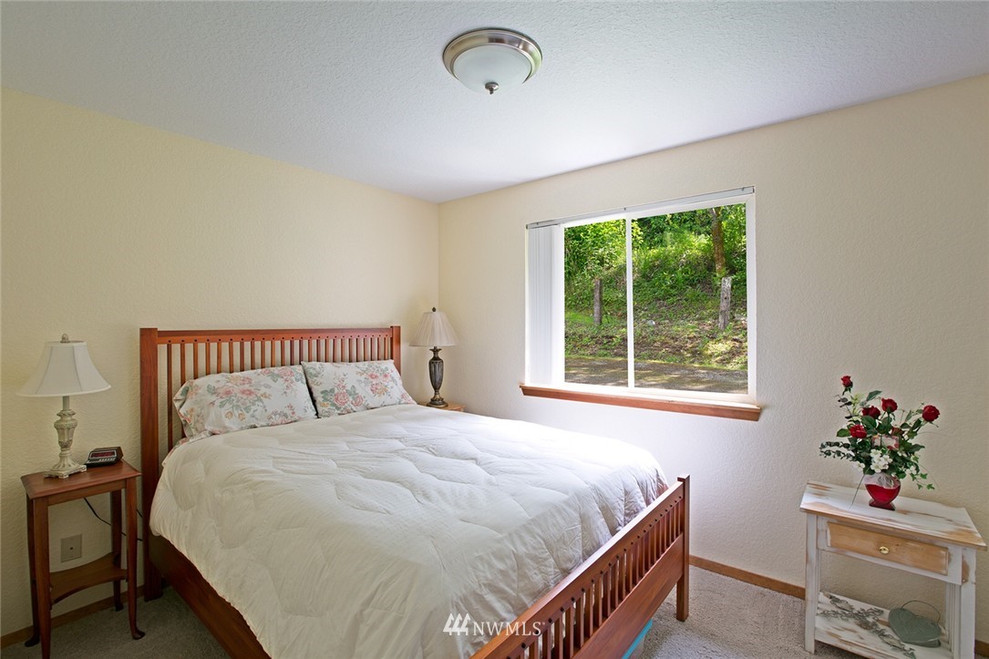 16520 Southeast 116th Place Renton, WA 98059 - Photo 7 of 18 Gallery Image 7