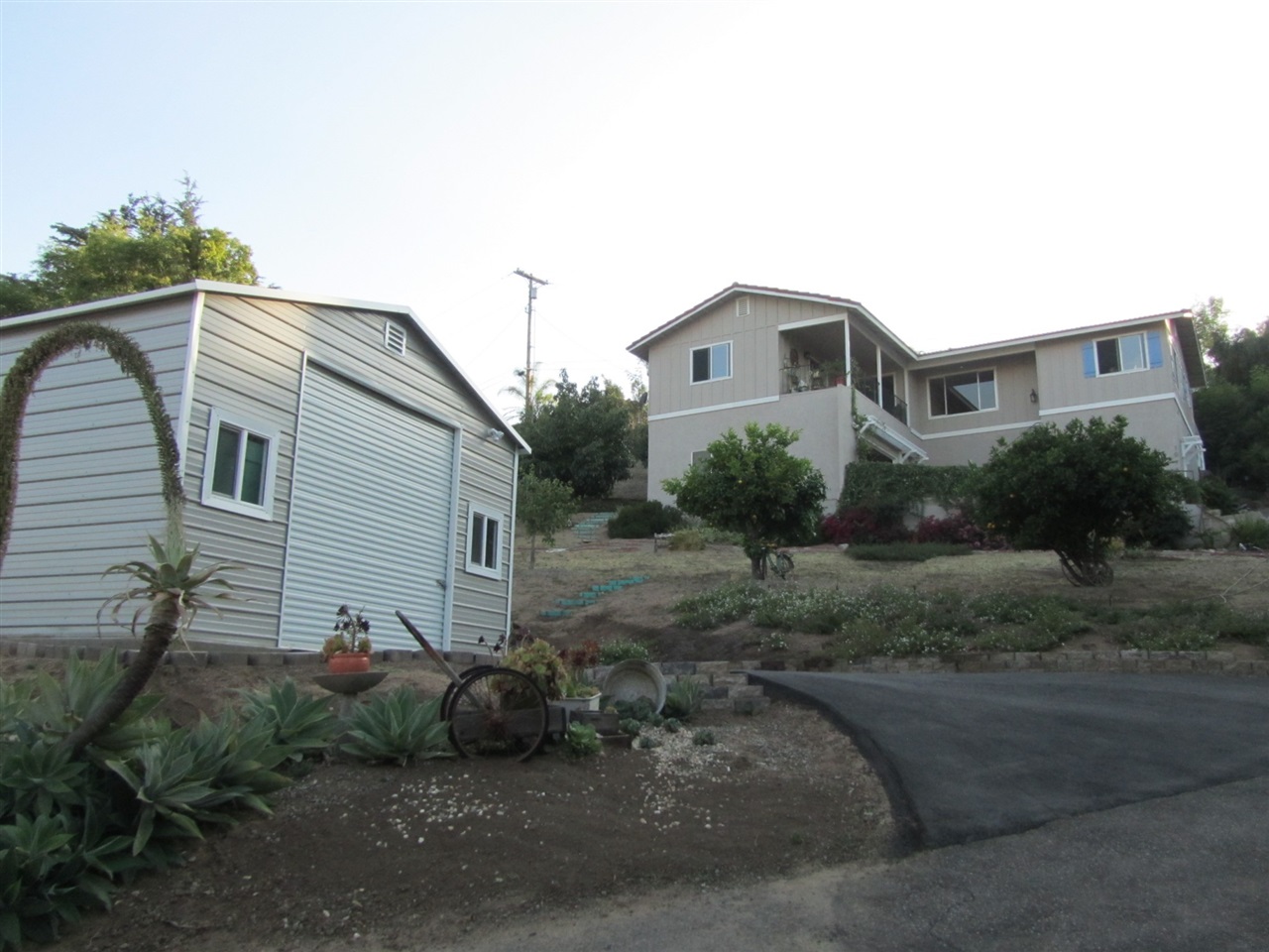 1075 Morro Road Fallbrook, CA 92028 - Photo 1 of 25