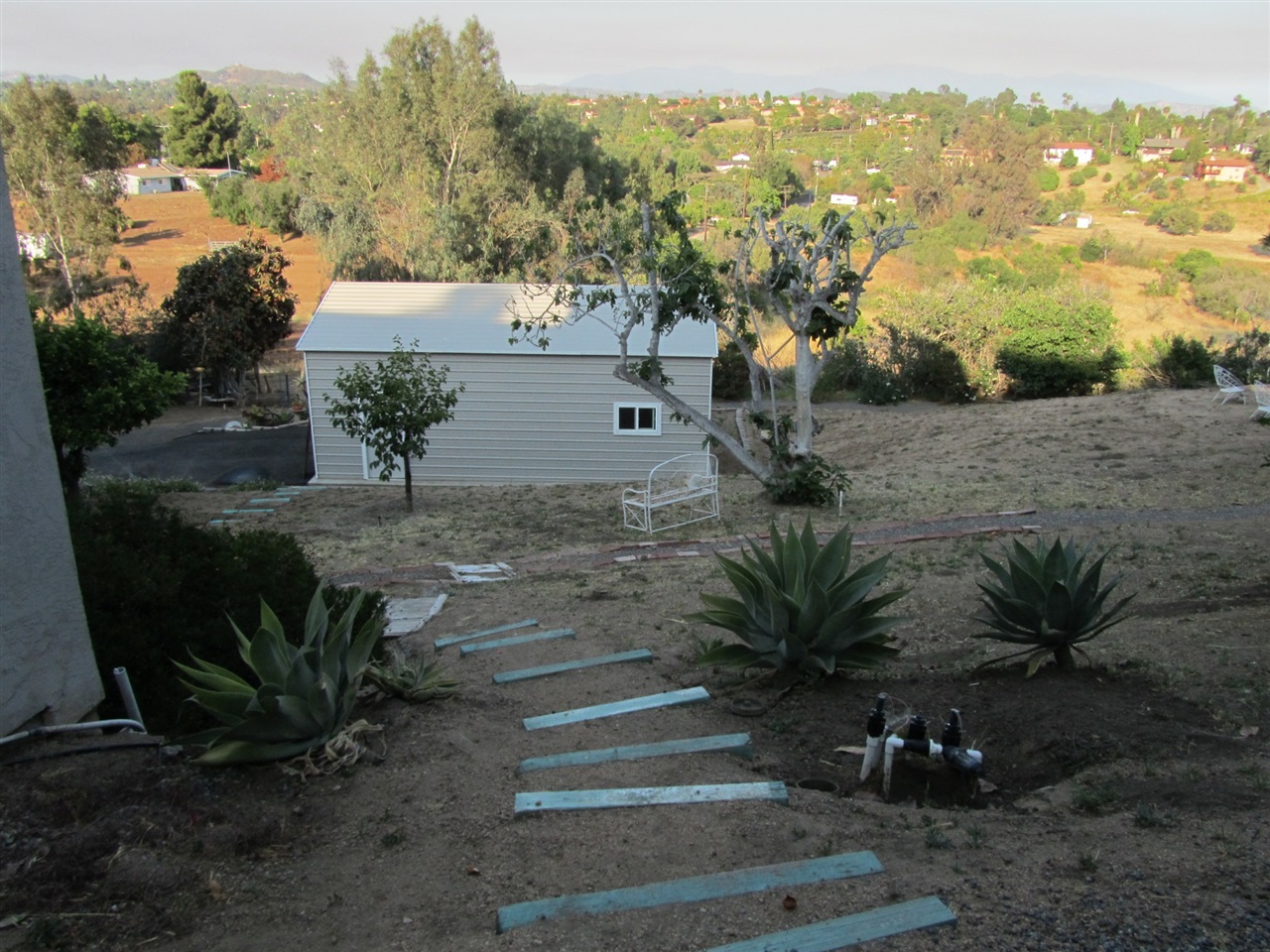 1075 Morro Road Fallbrook, CA 92028 - Photo 8 of 25
