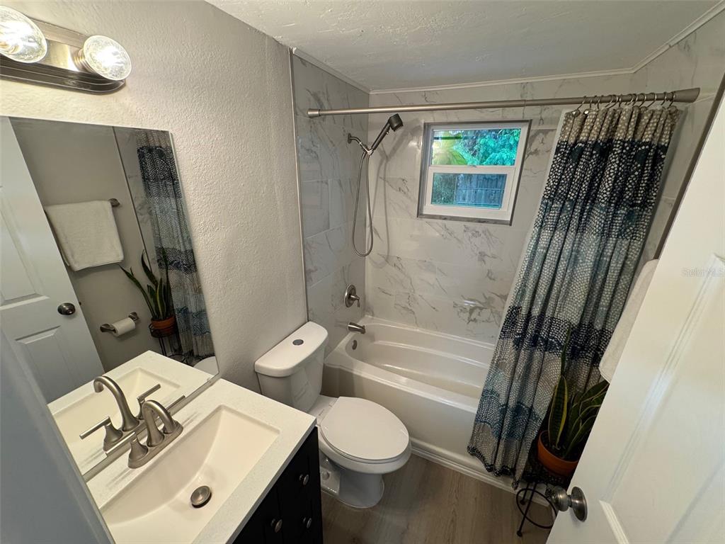 972 Ponderosa Road Venice, FL 34293 - Photo 8 of 43