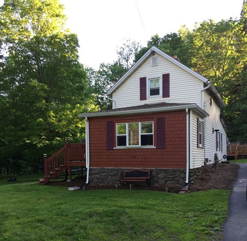 20 North Brookfield Road Brookfield, MA 01506 - Photo 2 of 13 Gallery Image 2