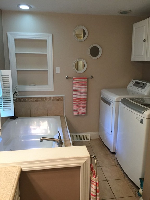 20 North Brookfield Road Brookfield, MA 01506 - Photo 8 of 13 Gallery Image 8