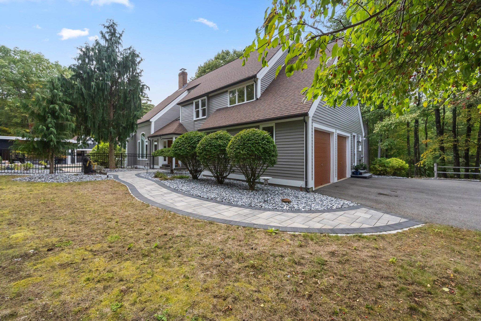 72 Golden Run Road Bolton, MA 01740 - Photo 5 of 41 Gallery Image 5