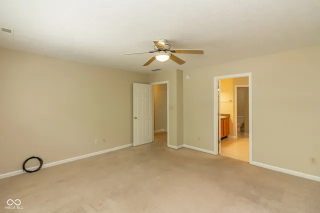 $2,400 | 4854 Oakleigh Parkway, Greenwood, IN 46143