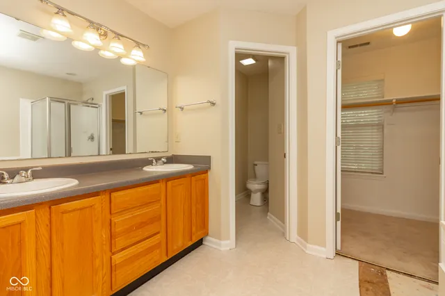 $2,400 | 4854 Oakleigh Parkway, Greenwood, IN 46143