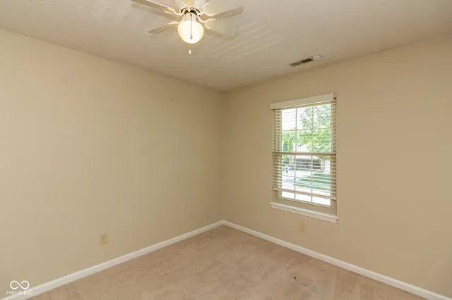 $2,400 | 4854 Oakleigh Parkway, Greenwood, IN 46143