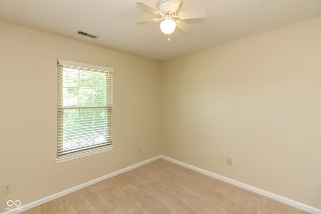 $2,400 | 4854 Oakleigh Parkway, Greenwood, IN 46143