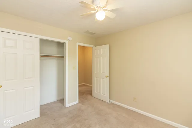 $2,400 | 4854 Oakleigh Parkway, Greenwood, IN 46143