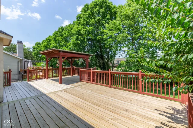 $2,400 | 4854 Oakleigh Parkway, Greenwood, IN 46143