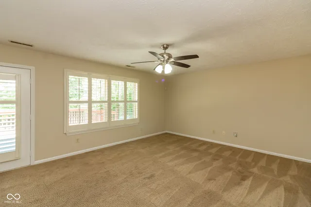 $2,400 | 4854 Oakleigh Parkway, Greenwood, IN 46143