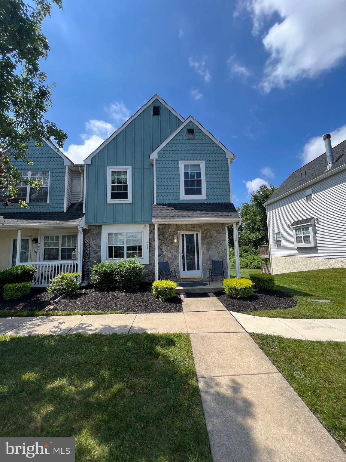 724 Rutland Court Sewell, NJ 08080 - Photo 2 of 38 End Unit
