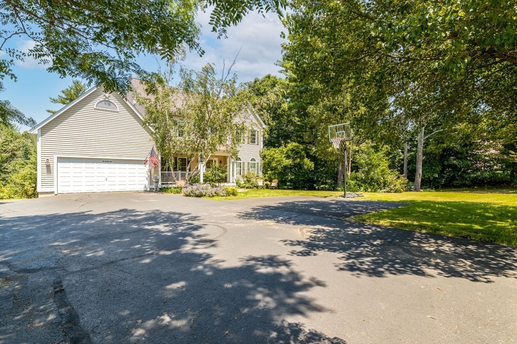 62 Weldon Farm Road Rowley, MA 01969 - Photo 3 of 42