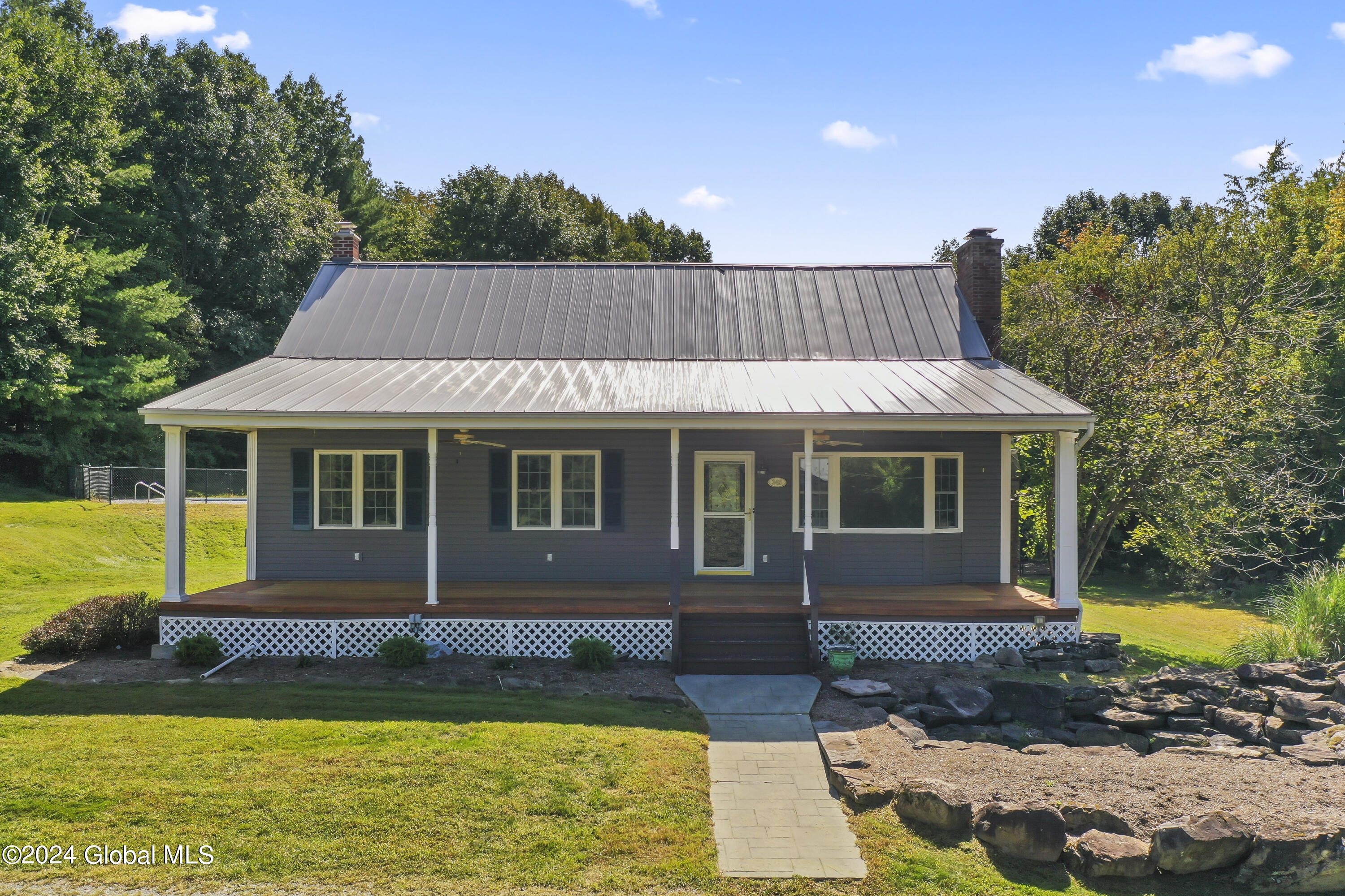 345 Palmer Road Schodack, NY 12061 - Photo 4 of 42 photos_high_resolution_345_Malmer_Rd_Eas