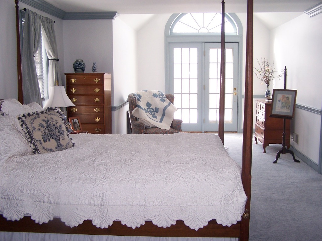 415 Stratton Road Williamstown, MA 01267 - Photo 17 of 27 Master bedroom