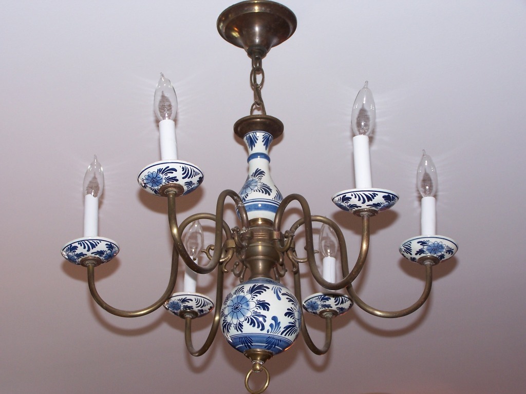 415 Stratton Road Williamstown, MA 01267 - Photo 19 of 27 Chandelier