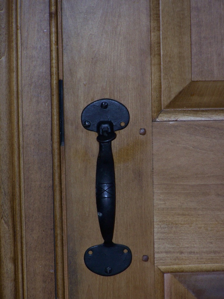 415 Stratton Road Williamstown, MA 01267 - Photo 21 of 27 Door detail