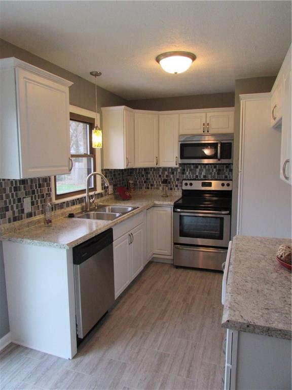 5137 Thompson Road Indianapolis, IN 46221 - Photo 4 of 12 Gallery Image 4