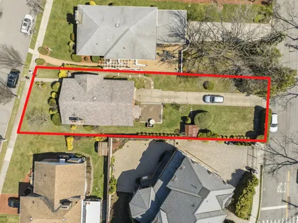 $1,525,000 | 144-30 South Drive | Malba