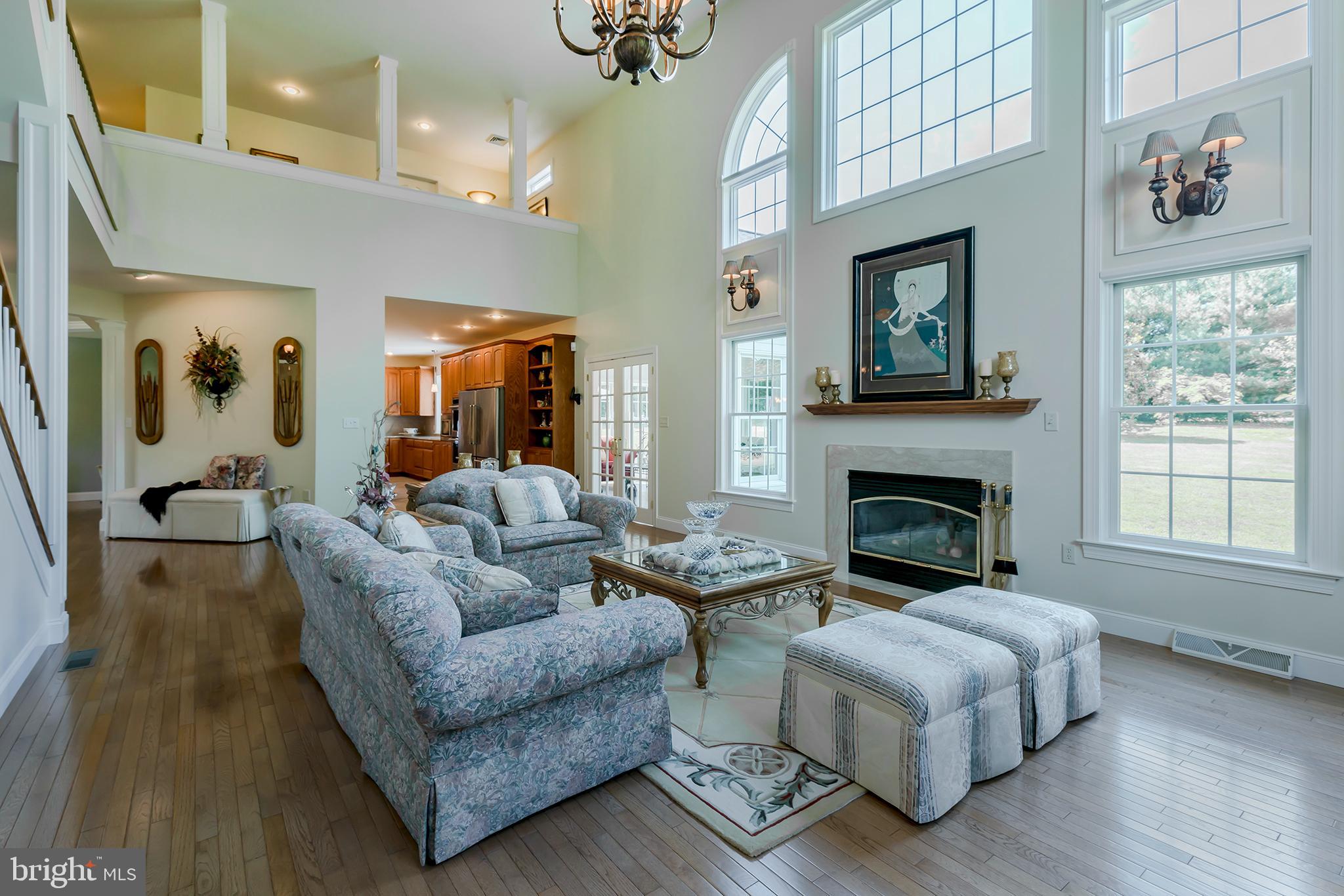 25 Millrace Drive Lancaster, PA 17603 - Photo 14 of 65 Floor to ceiling natural light