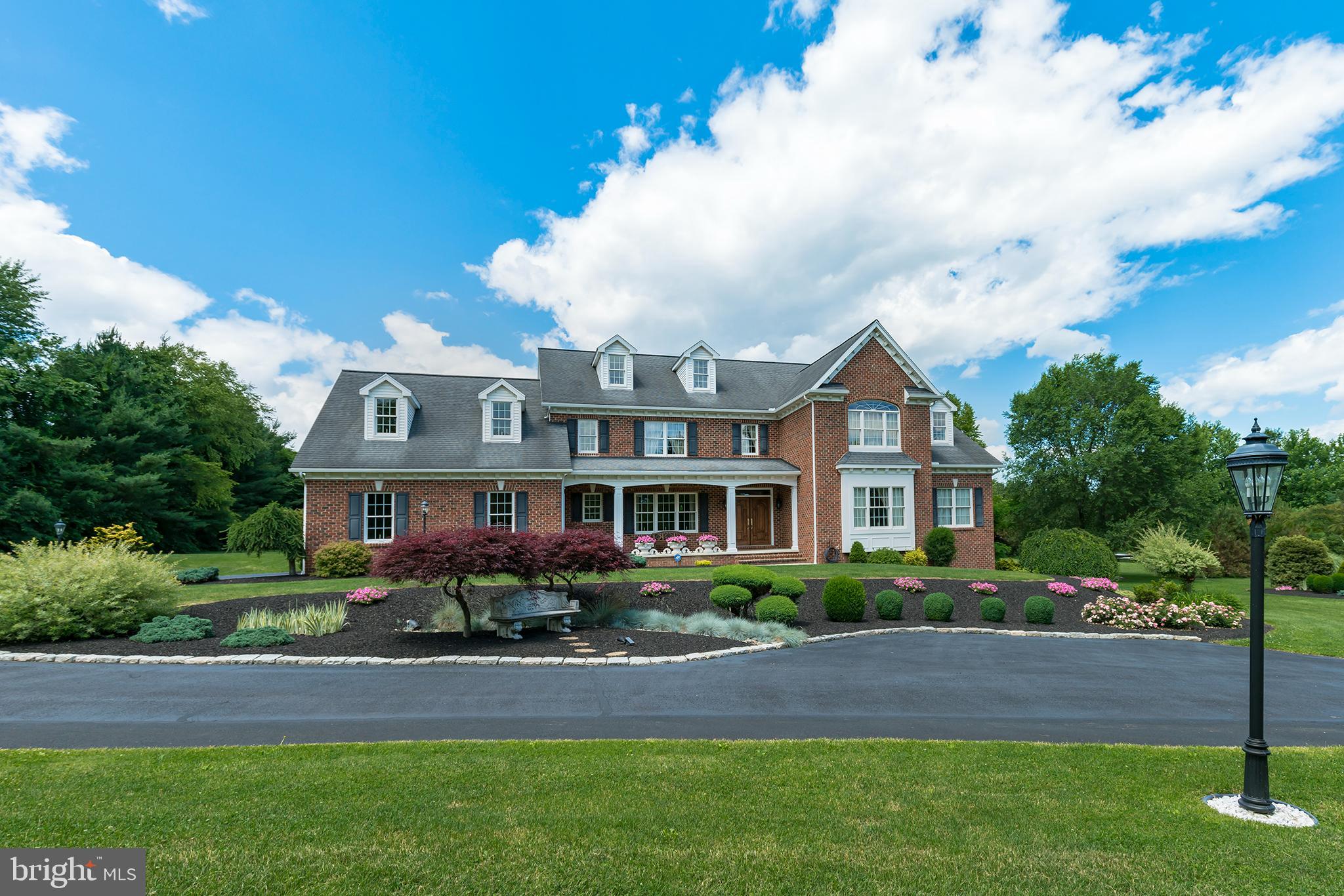 25 Millrace Drive Lancaster, PA 17603 - Photo 5 of 65 Lamppost line drive