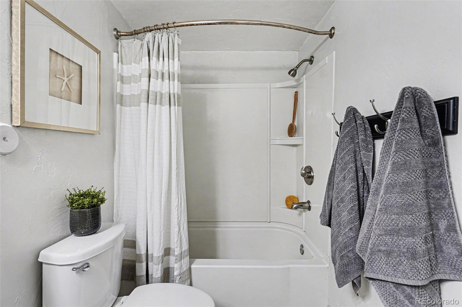 3563 Leyden Street Denver, CO 80207 - Photo 13 of 23