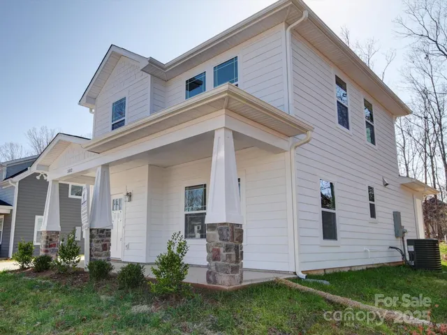 $330,000 | 502 Geneva Circle, Belmont, NC 28012