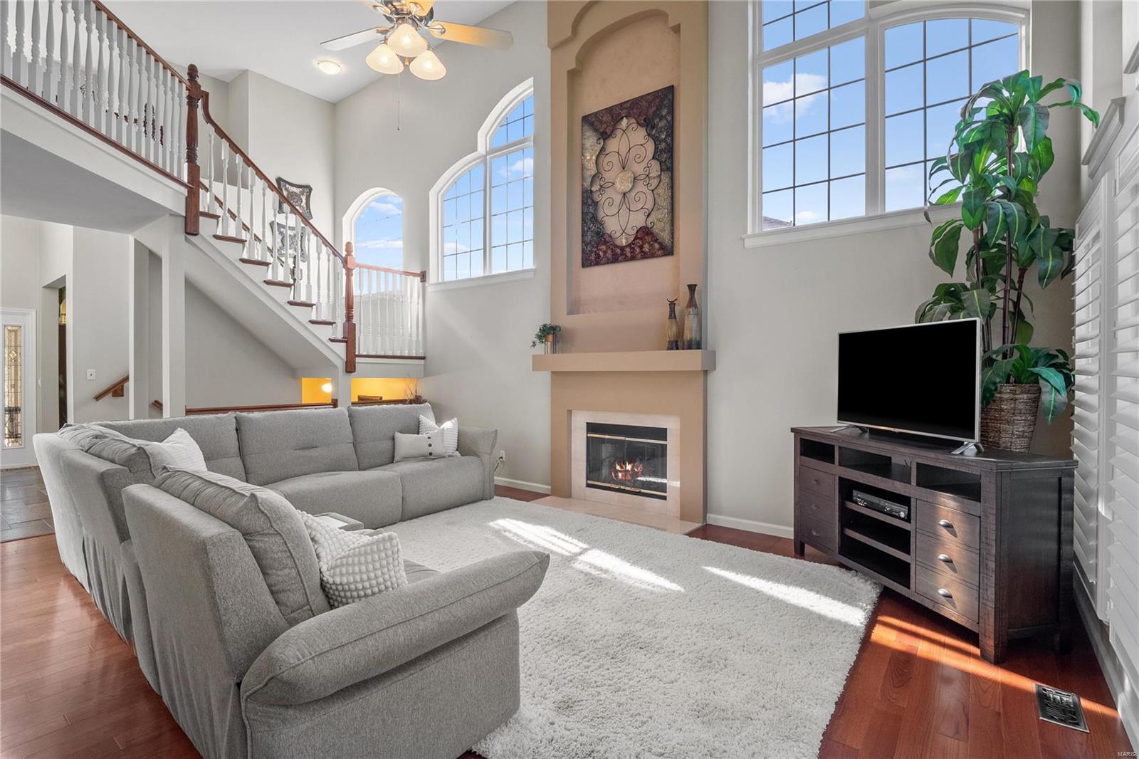 2021 Avalon Ridge Circle Fenton, MO 63026 - Photo 11 of 56