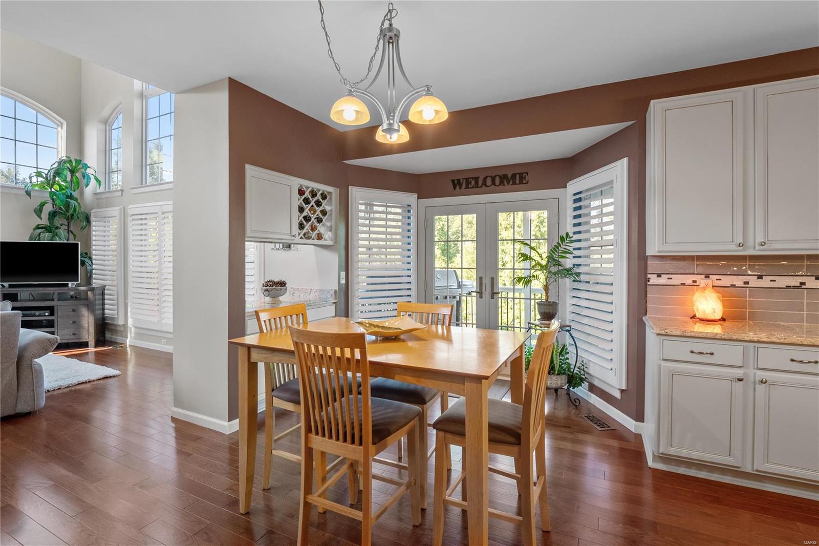 2021 Avalon Ridge Circle Fenton, MO 63026 - Photo 15 of 56