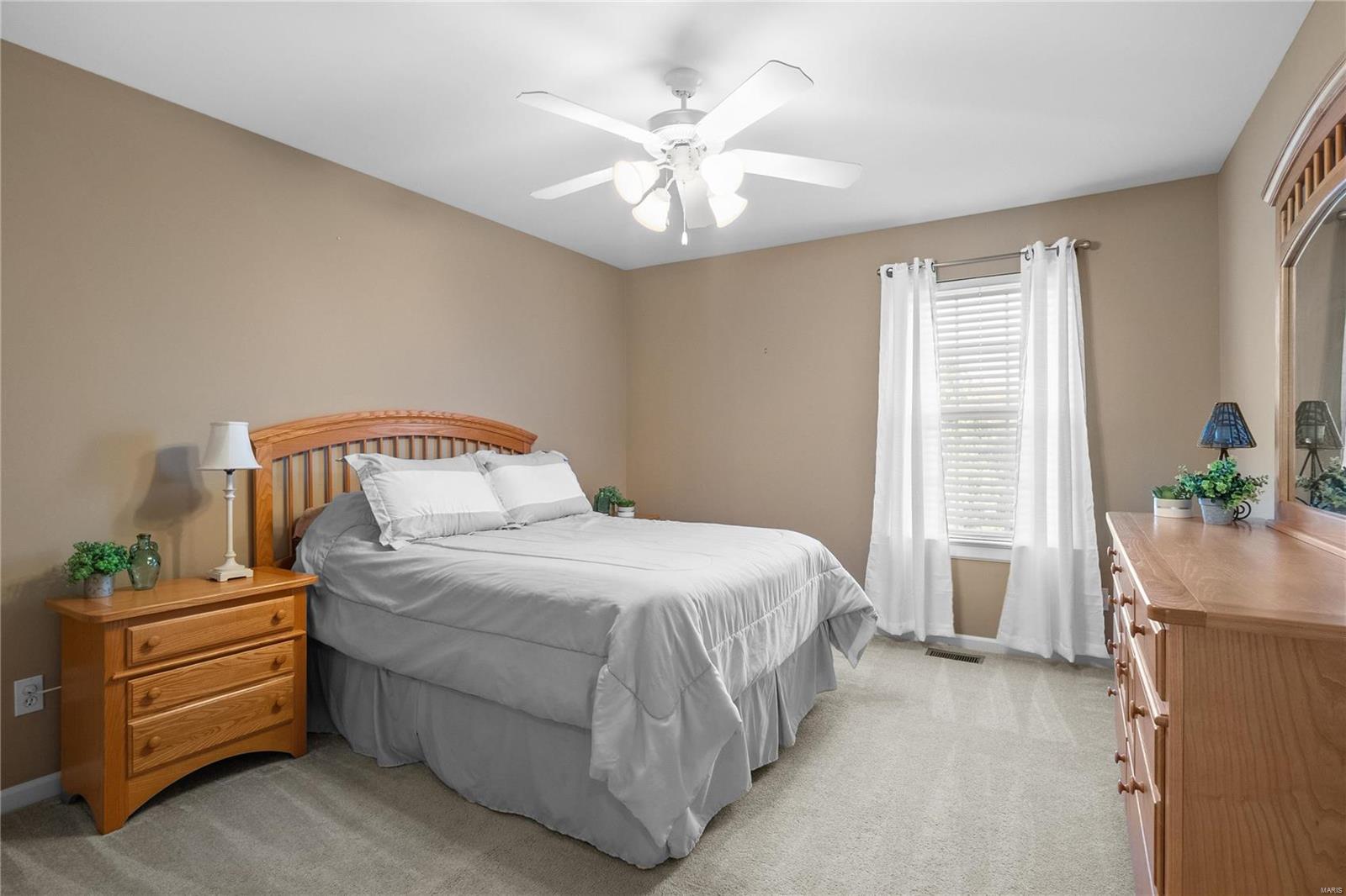 2021 Avalon Ridge Circle Fenton, MO 63026 - Photo 28 of 56