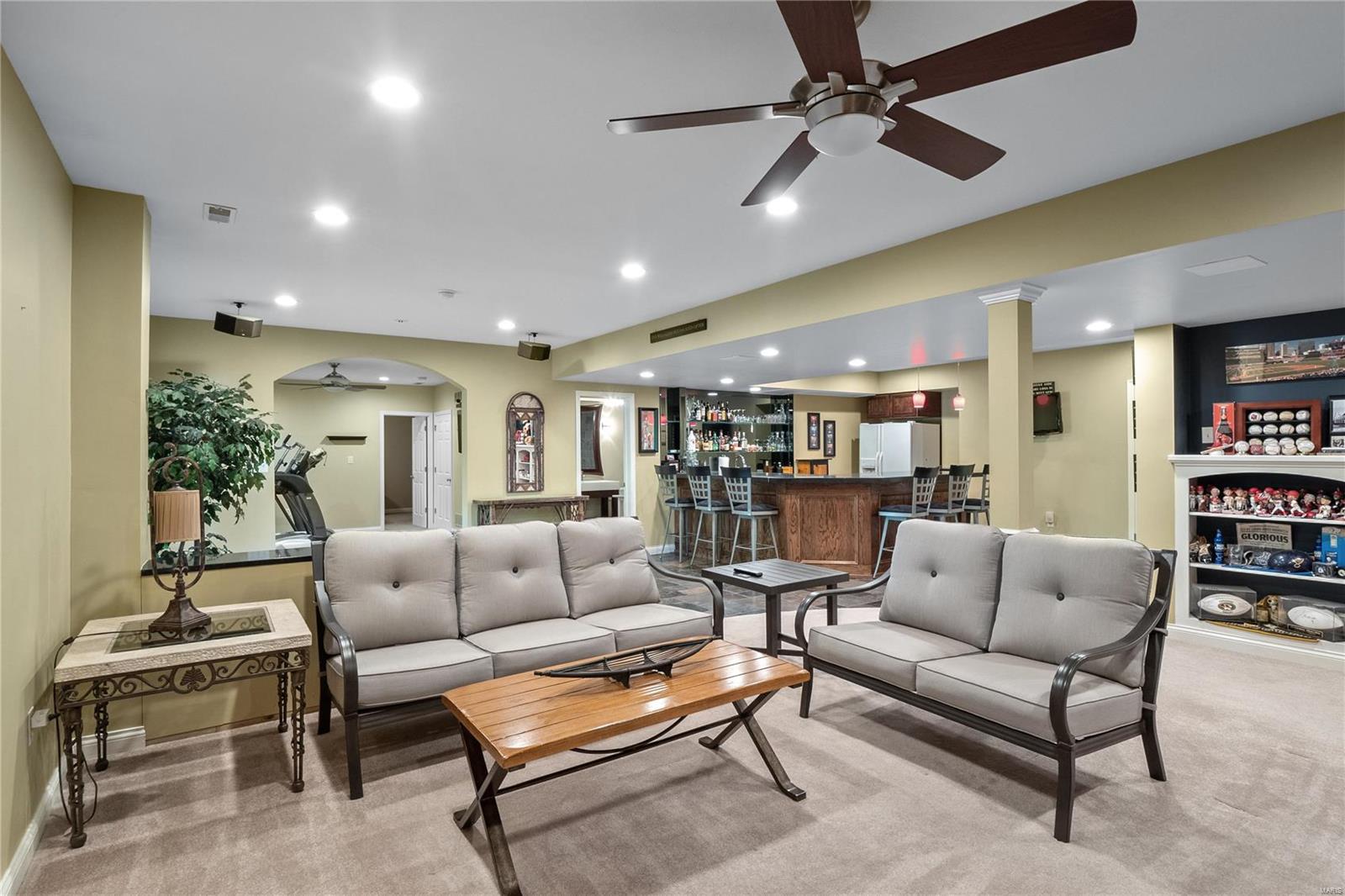 2021 Avalon Ridge Circle Fenton, MO 63026 - Photo 34 of 56