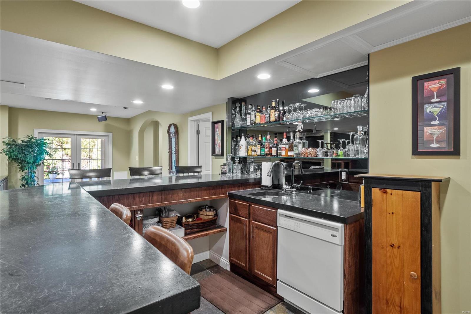 2021 Avalon Ridge Circle Fenton, MO 63026 - Photo 37 of 56